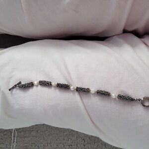 Bead and pearl toggle bracelet
